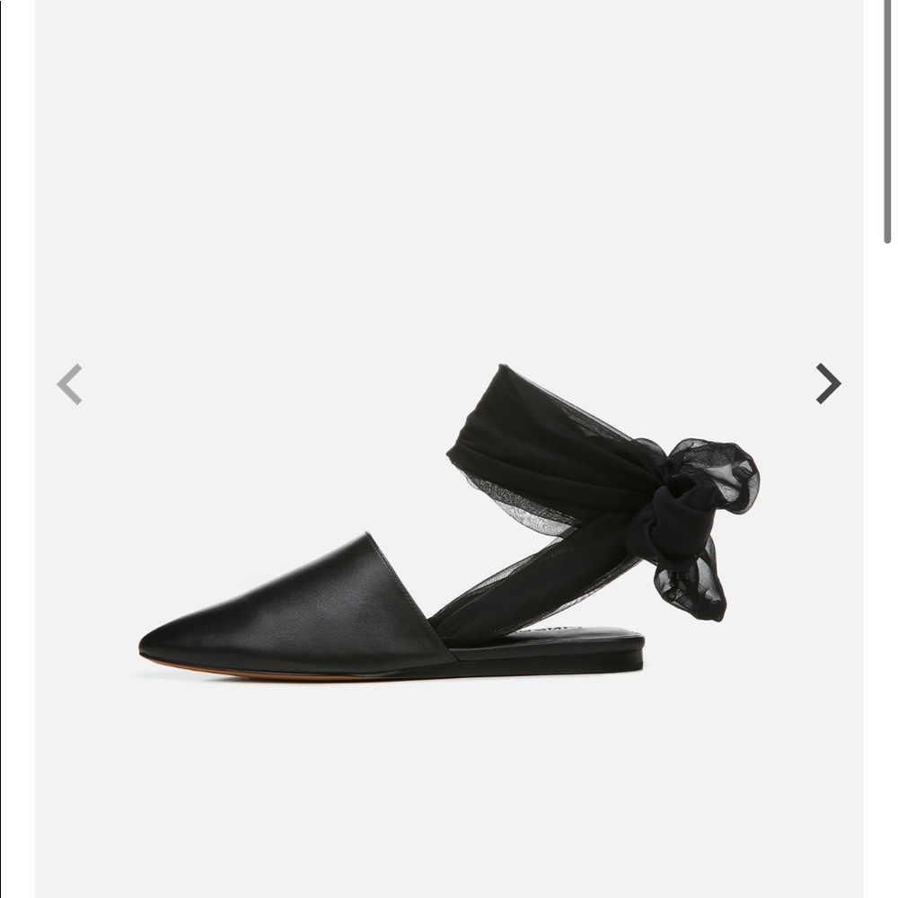 Brand new Vince Cruise flat. Never wore!!